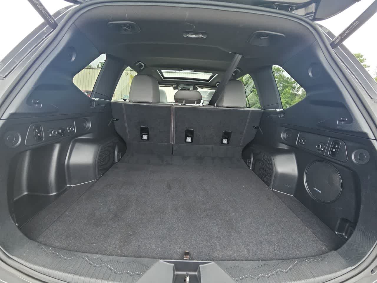 Used 2025 Magnetite Gray Metallic Subaru Limited image 16