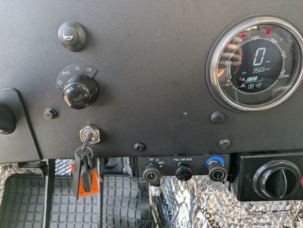 Used 2024 BLACK Mahindra  image 15