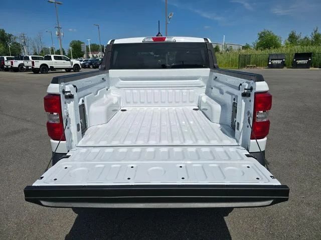 New 2026 Oxford White Ford XLT image 37