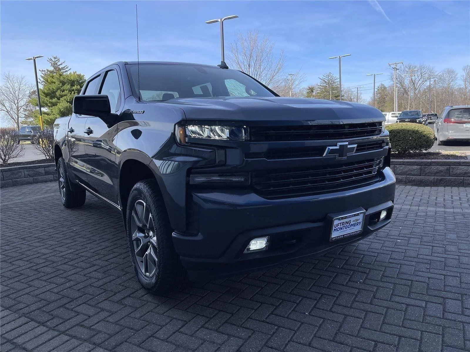 Used 2022 Shadow Gray Metallic Chevrolet RST image 7