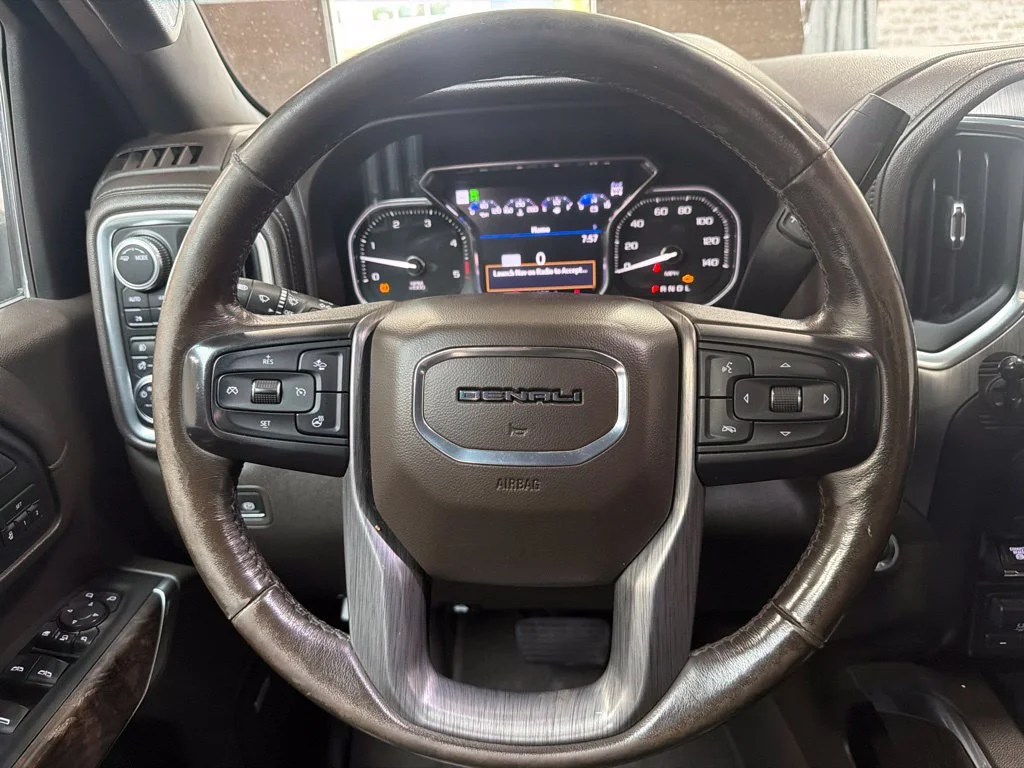 Used 2020 White Frost Tricoat GMC Denali image 34