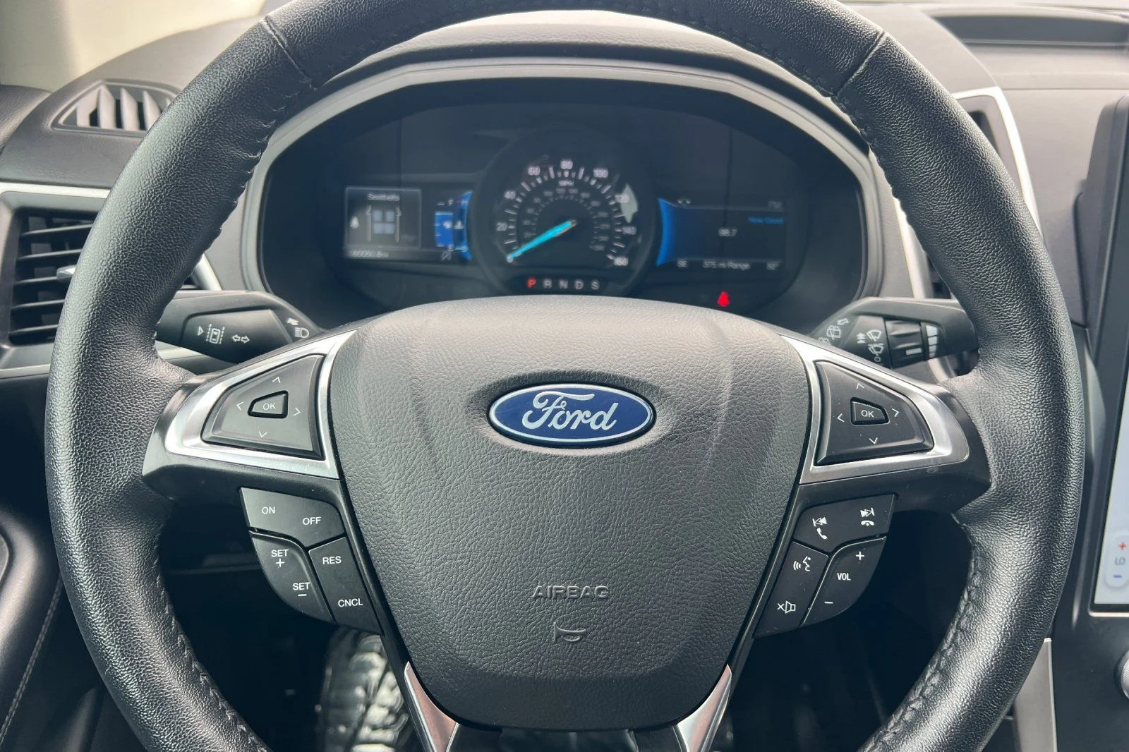 Used 2024 White Ford SEL image 21