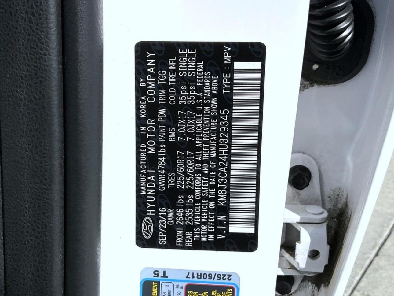 Used 2017 White Hyundai Eco image 26