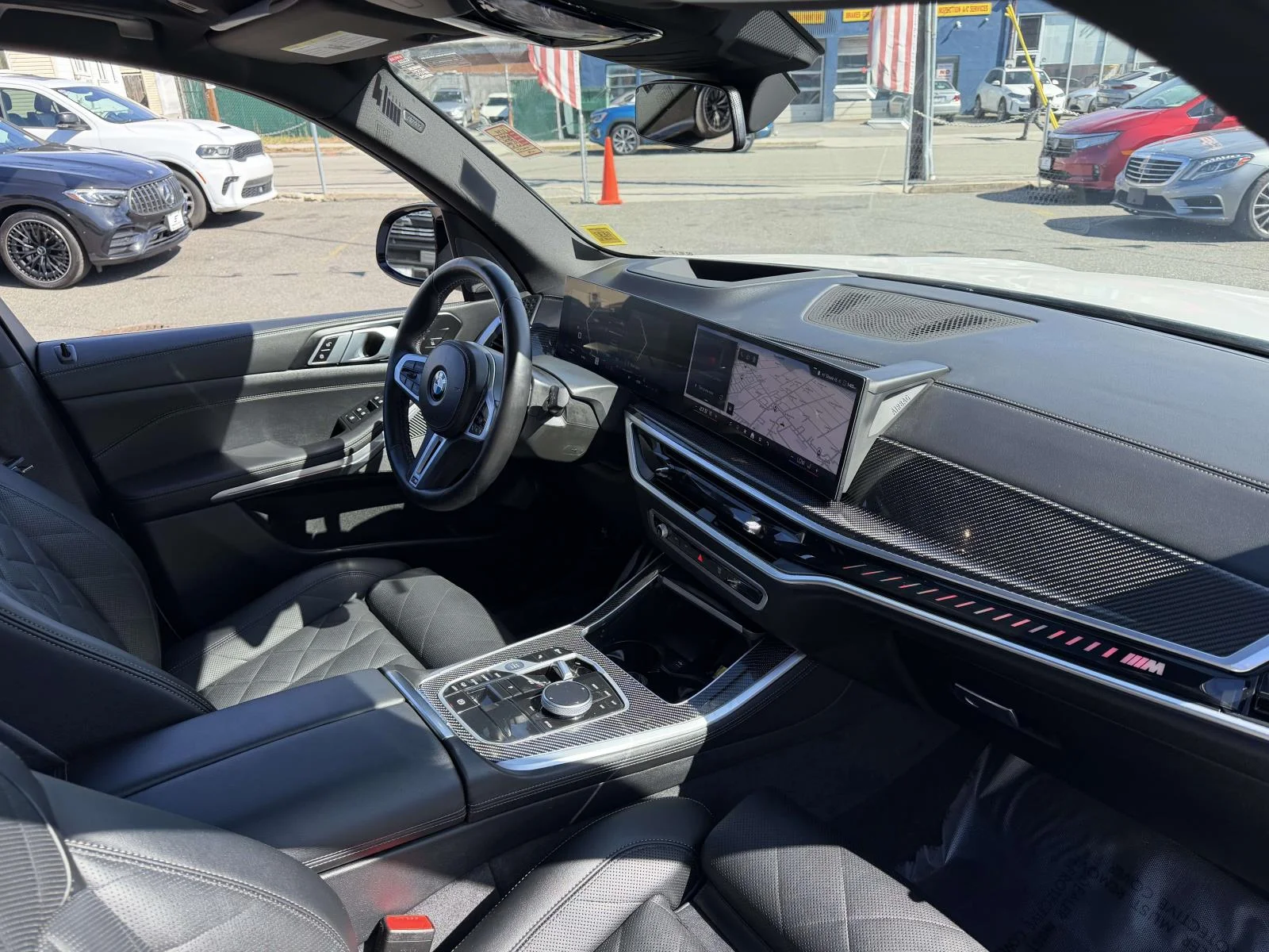 Used 2026 White BMW M60i image 12