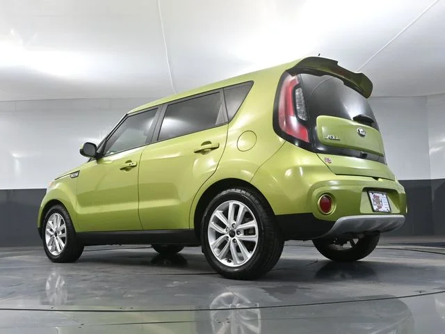 Used 2019 Green Kia Plus image 49