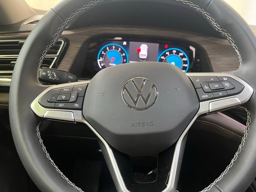 New 2026 Black Volkswagen 2.0T SEL image 17