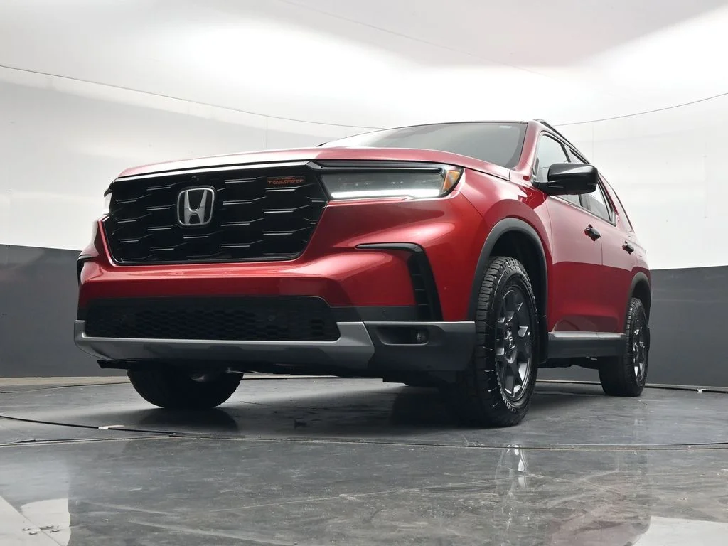 Certified Used 2025 Radiant Red Metallic II Honda TrailSport image 41
