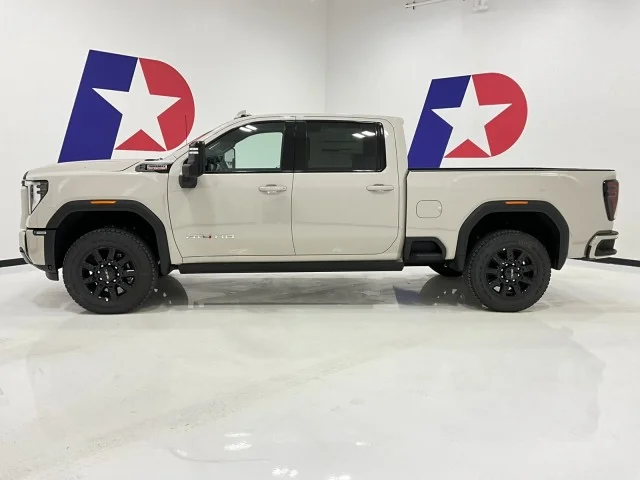 2026 GMC Sierra 2500HD AT4 - Photo 8