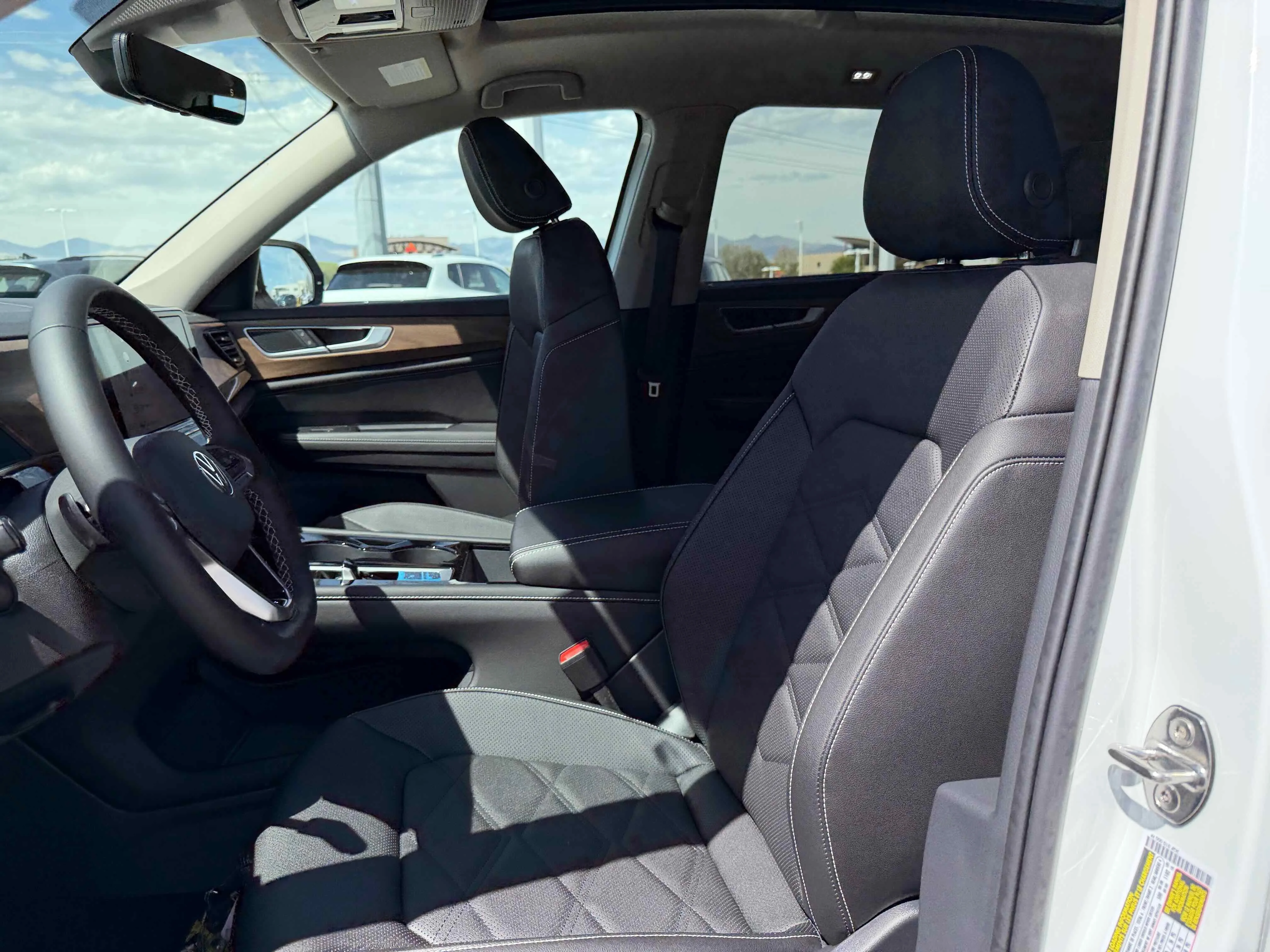 New 2026 Opal Volkswagen 2.0T SE w/Technology image 4