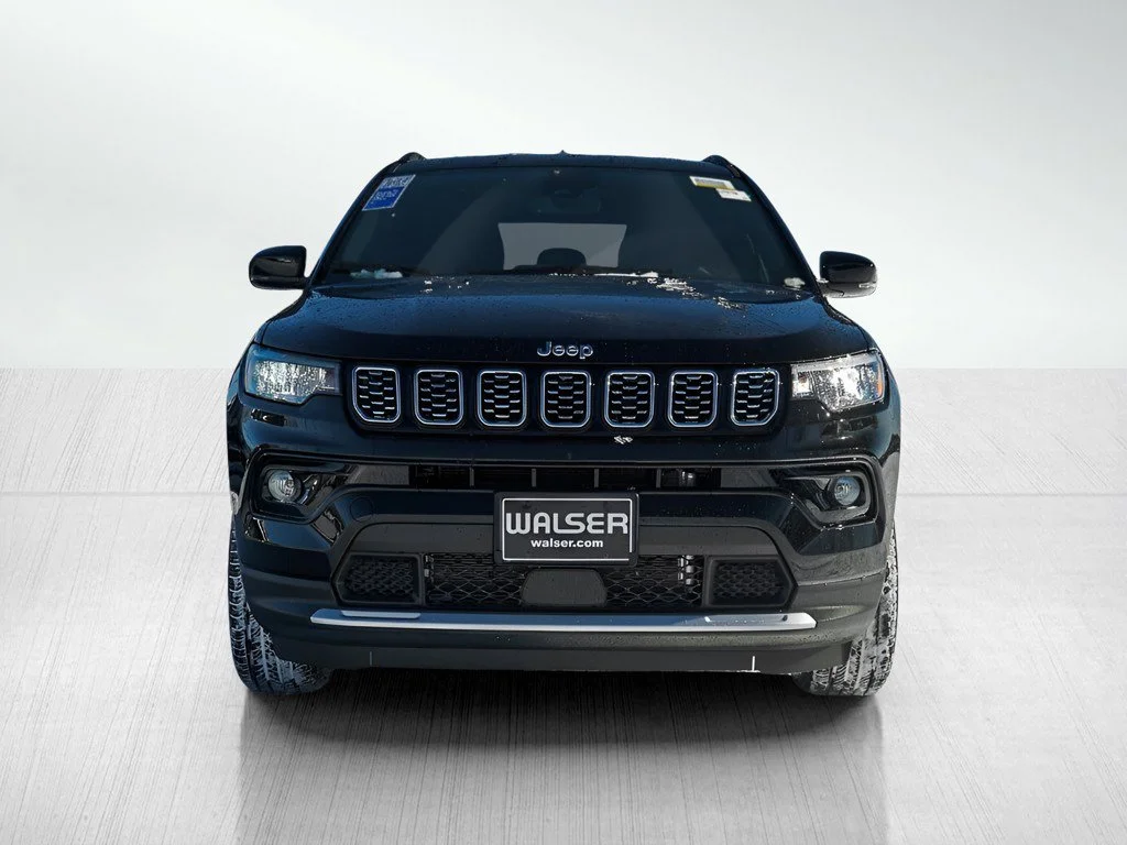 New 2026 Diamond Black Crystal Pearlcoat Jeep Limited image 2