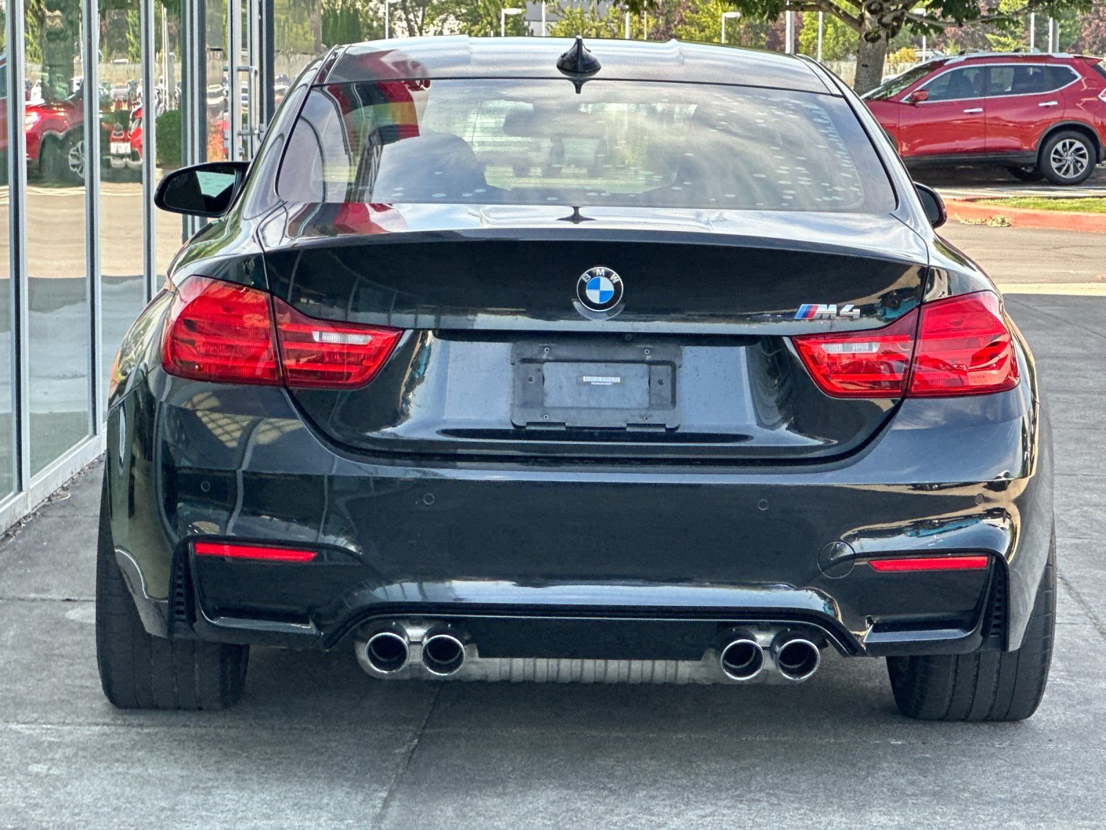 Used 2015 Black Sapphire Metallic BMW Base image 4