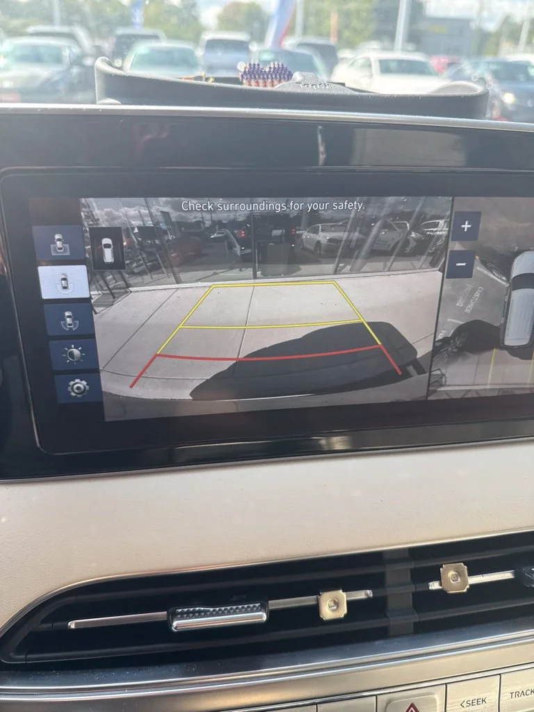 Used 2020 Black Hyundai Limited image 8