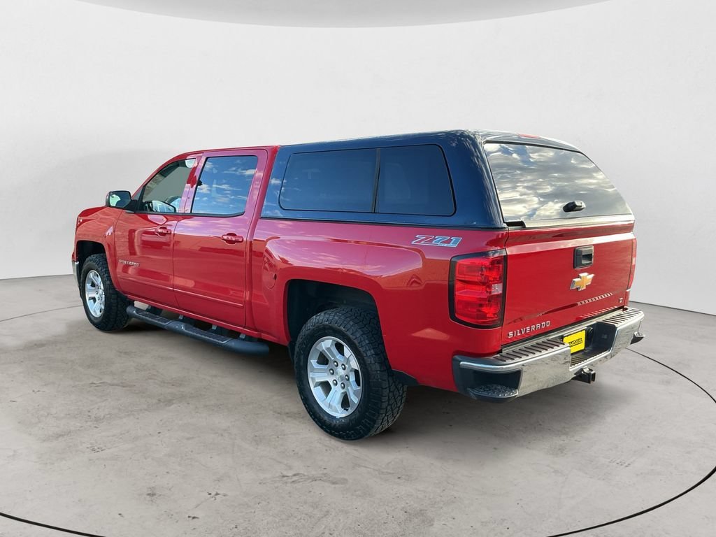 Used 2015 VICTORY RED Chevrolet LT image 7