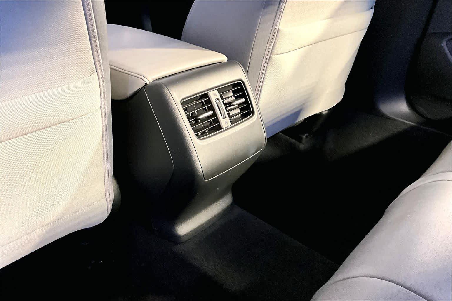 Used 2020 Lunar Silver Metallic Honda EX image 35
