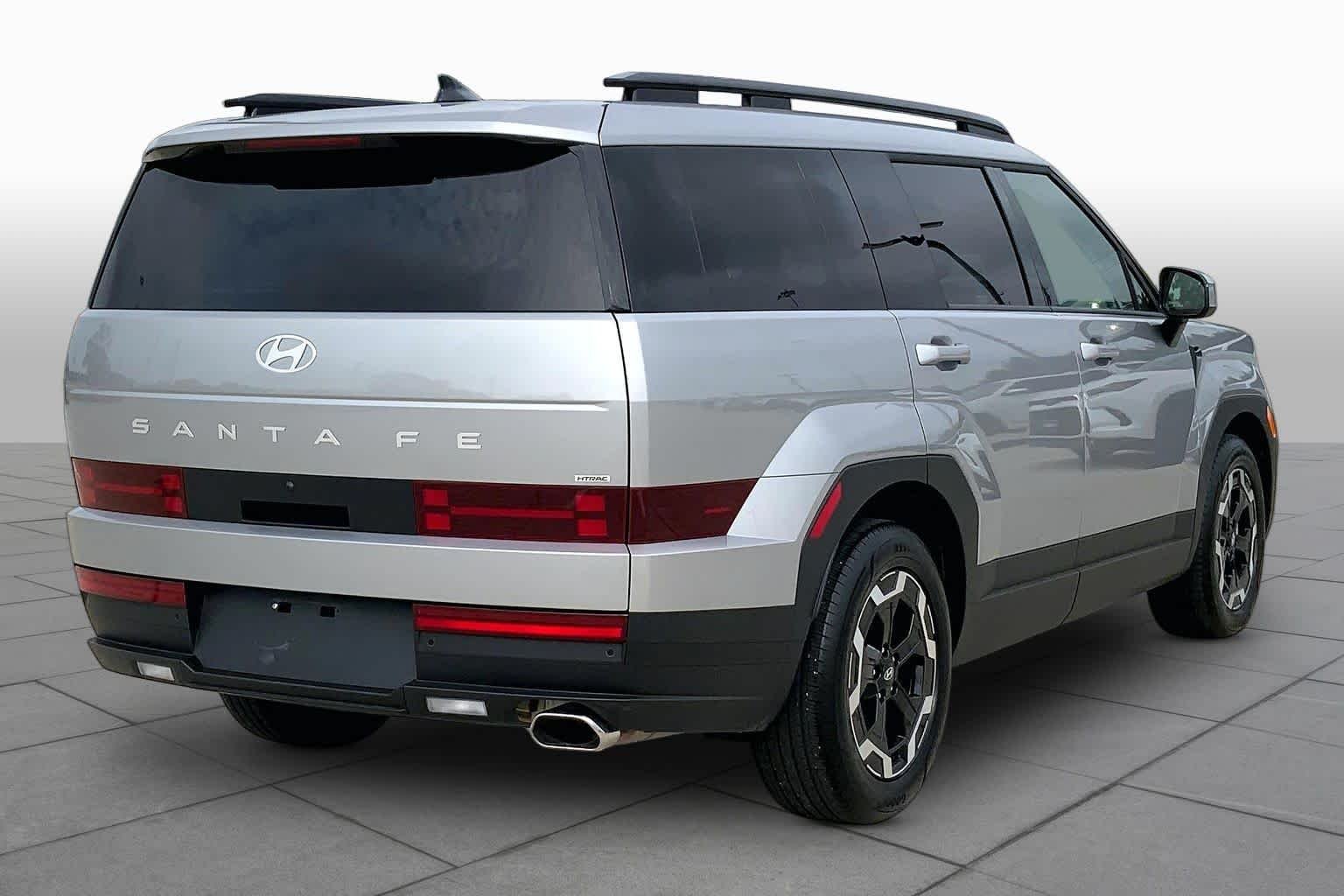 Used 2026 Shimmering Silver Hyundai SEL image 13