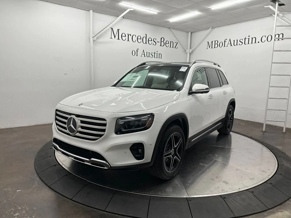 New 2026 White Mercedes-Benz GLB 250 image 3