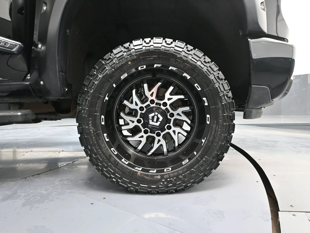 2024 Chevrolet Silverado 3500HD High Country - Photo 18