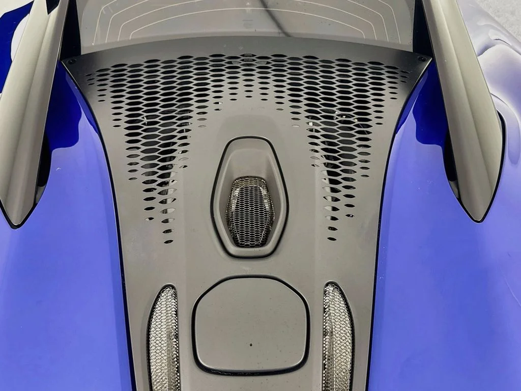 Used 2023 Blue McLaren  image 31