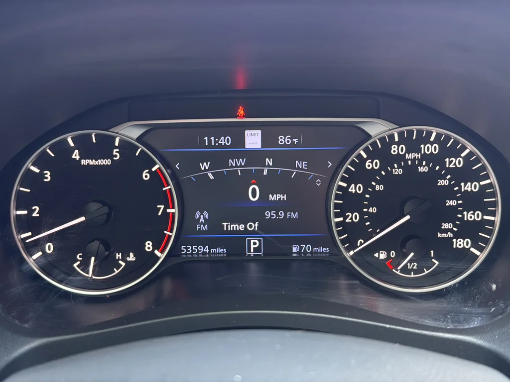 Used 2023 White Nissan 2.0 SR image 20