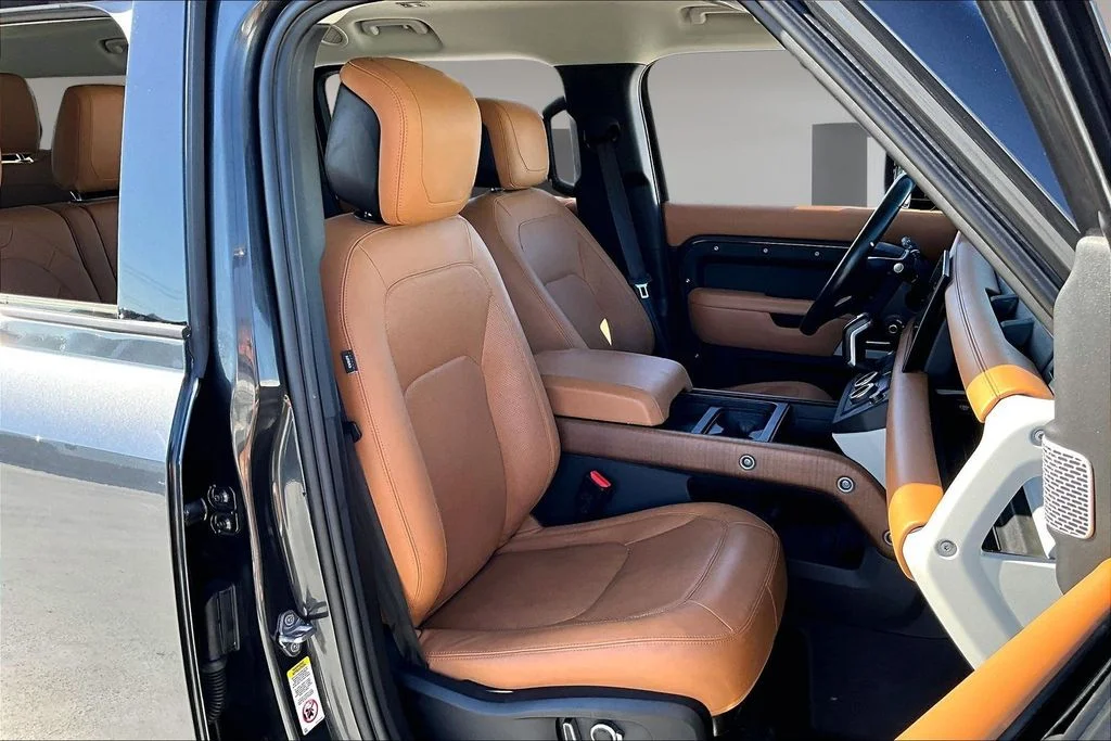 Used 2023 Gray Land Rover First Edition image 28