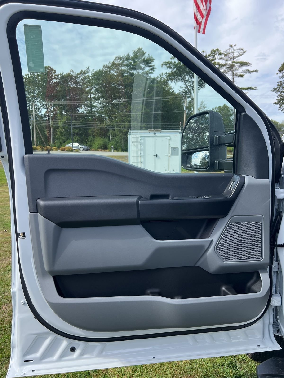 2026 Ford F-350 Super Duty Chassis Cab XL - Photo 10