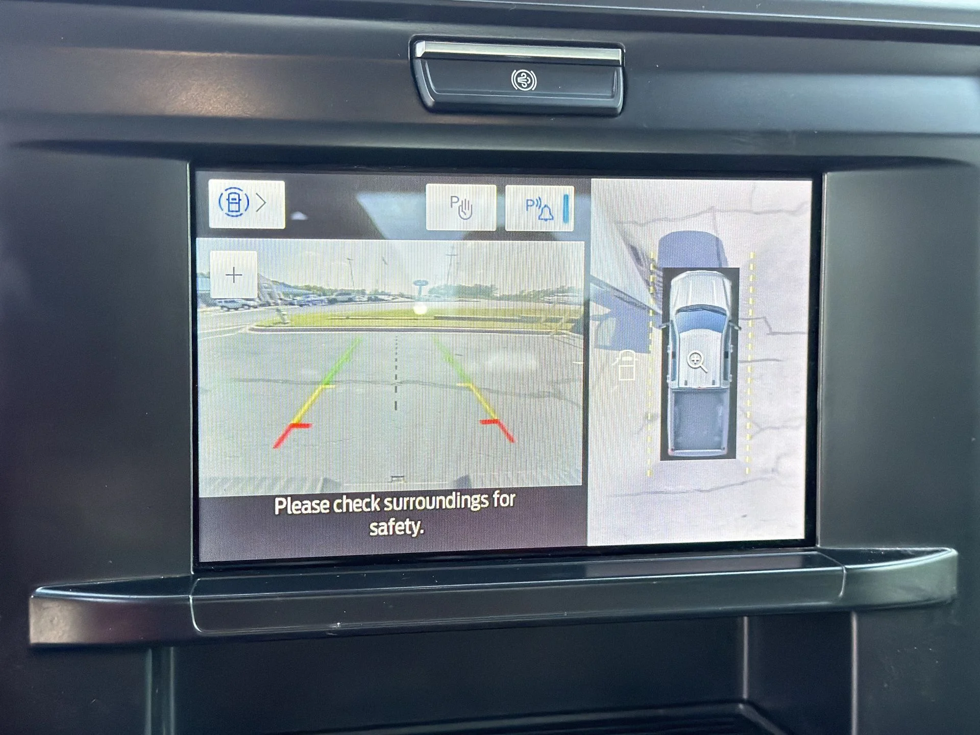 Used 2025 Avalanche Ford XL image 4