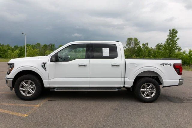 Used 2024  Ford XLT image 9