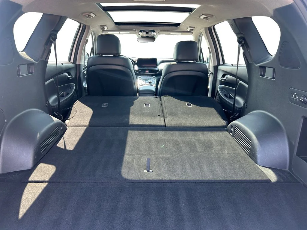 Used 2023 White Hyundai Limited image 29