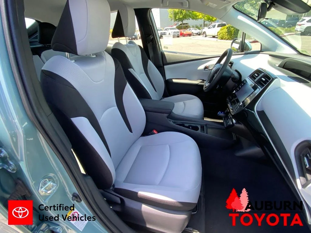 Certified Used 2022 Sea Glass Pearl Toyota L image 15