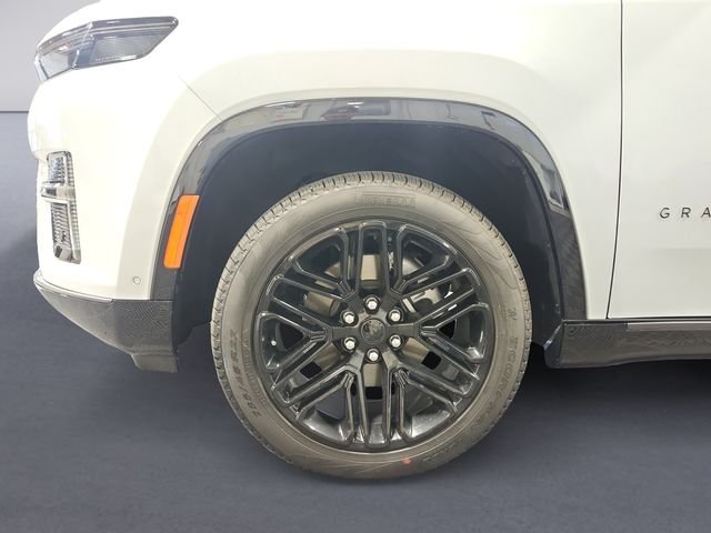 New 2026 White Jeep Limited Reserve image 14