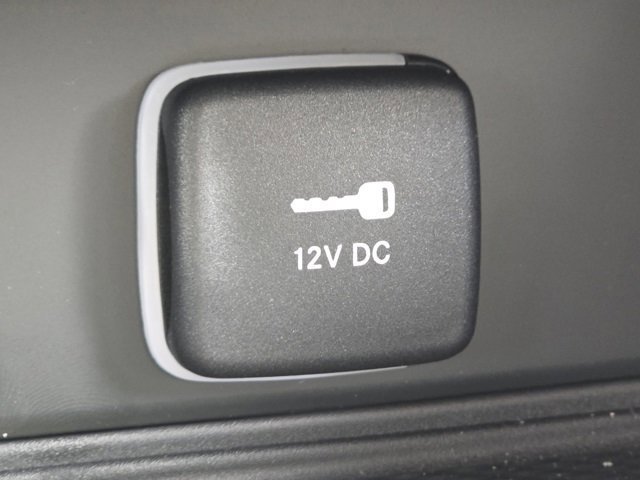 New 2026 Silver Zynith Exterior Paint Jeep Laredo image 14