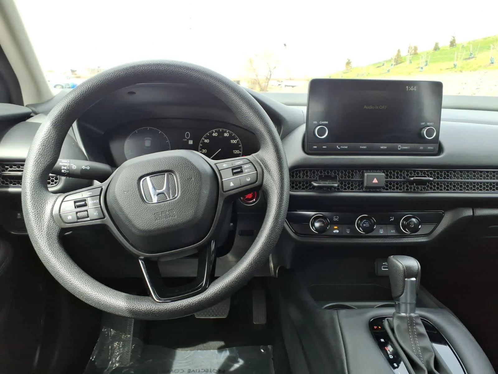 2025 Honda HR-V LX - Photo 17