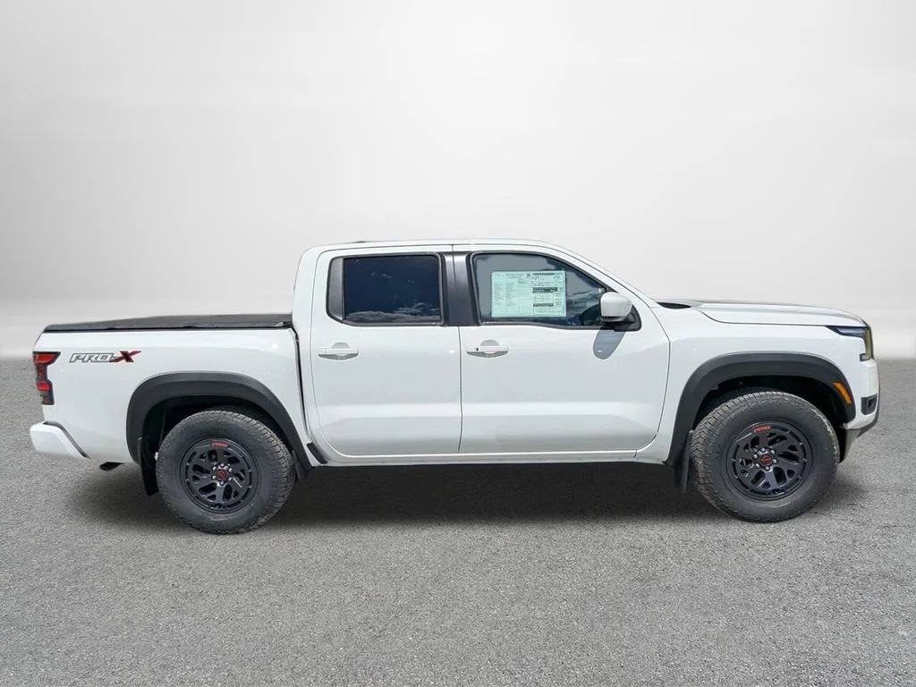 New 2026 White Nissan PRO-X image 2