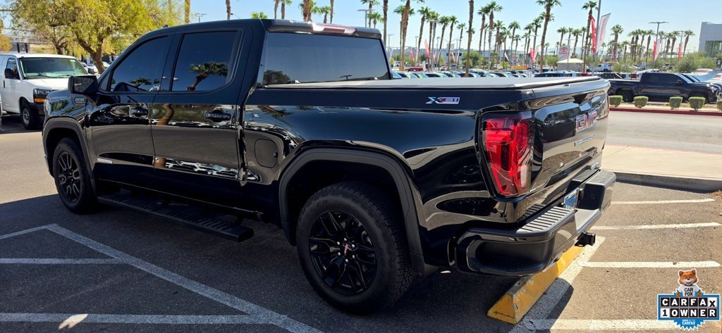 Used 2024 Onyx Black GMC Elevation image 2