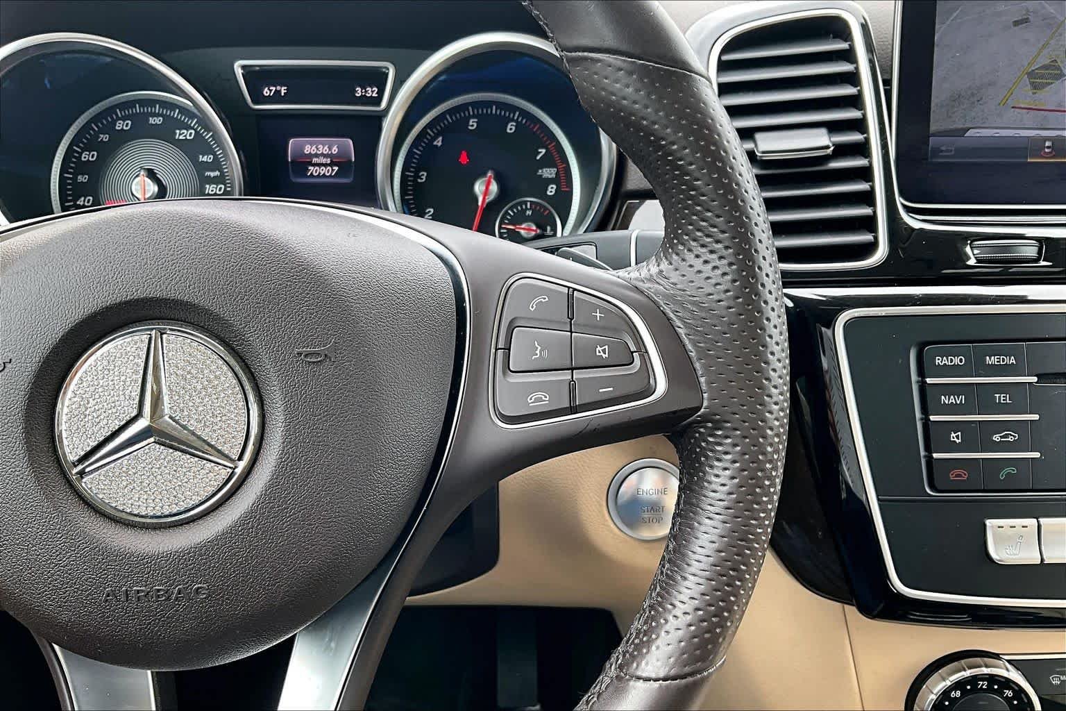 Used 2018 Obsidian Black Metallic Mercedes-Benz GLE 350 image 25