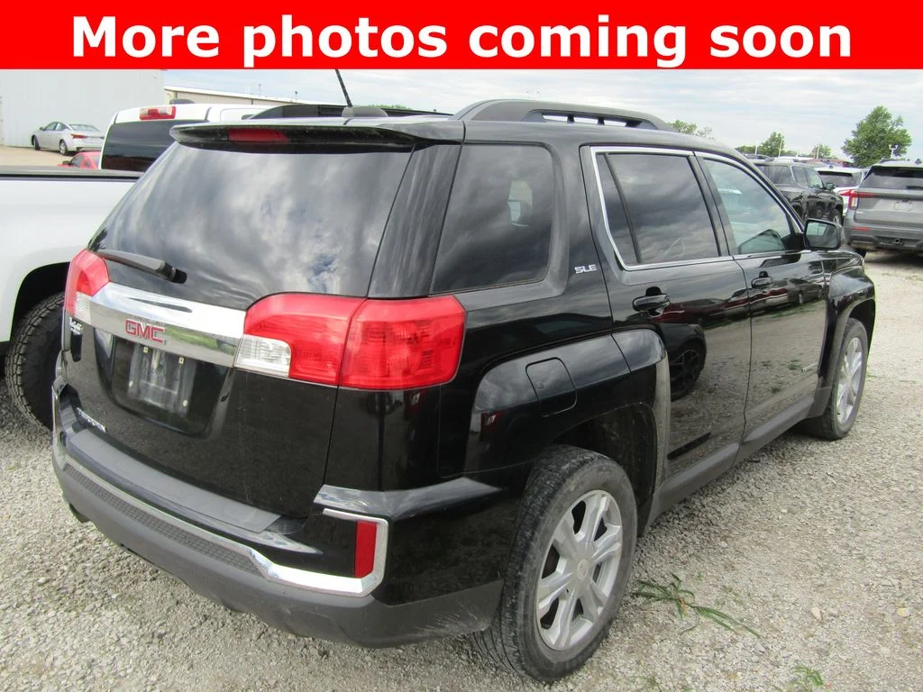 Used 2017 Ebony Twilight Metallic GMC SLE-2 image 5