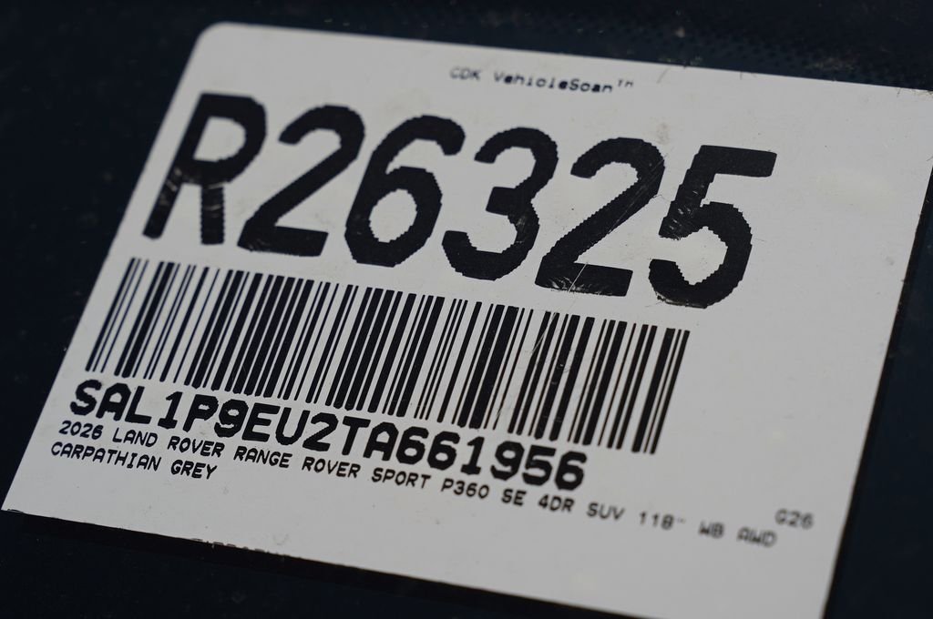 New 2026 Carpathian Grey Land Rover SE image 32