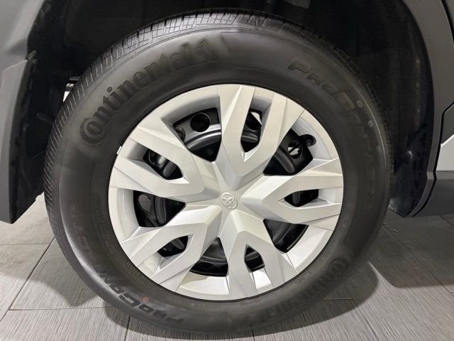 Used 2026 Silver Toyota L image 24