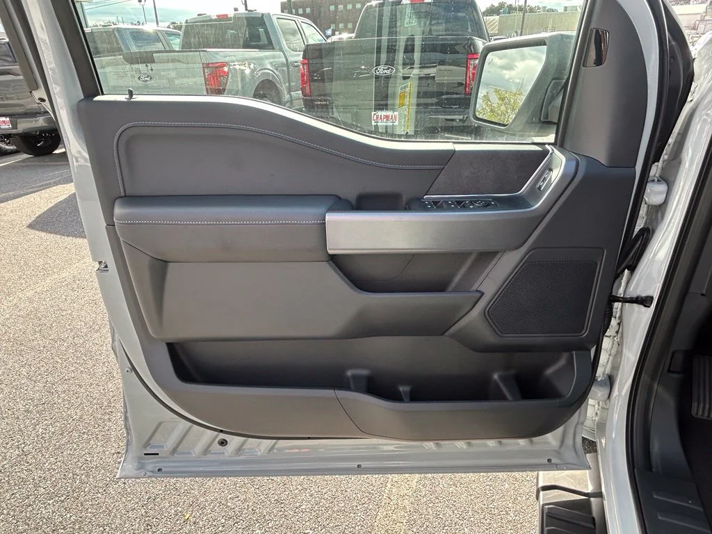 New 2026 Avalanche Ford XLT image 12