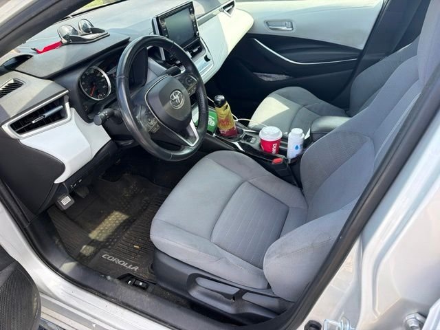 Used 2020 Silver Toyota SE image 25