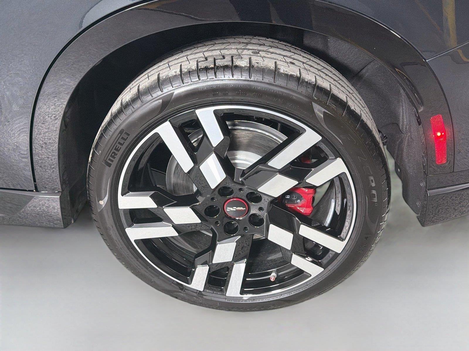 New 2027 Legend Grey Metallic MINI John Cooper Works image 32