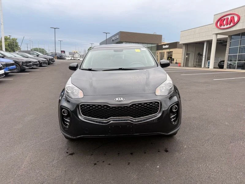 Used 2017 Red Kia LX image 2