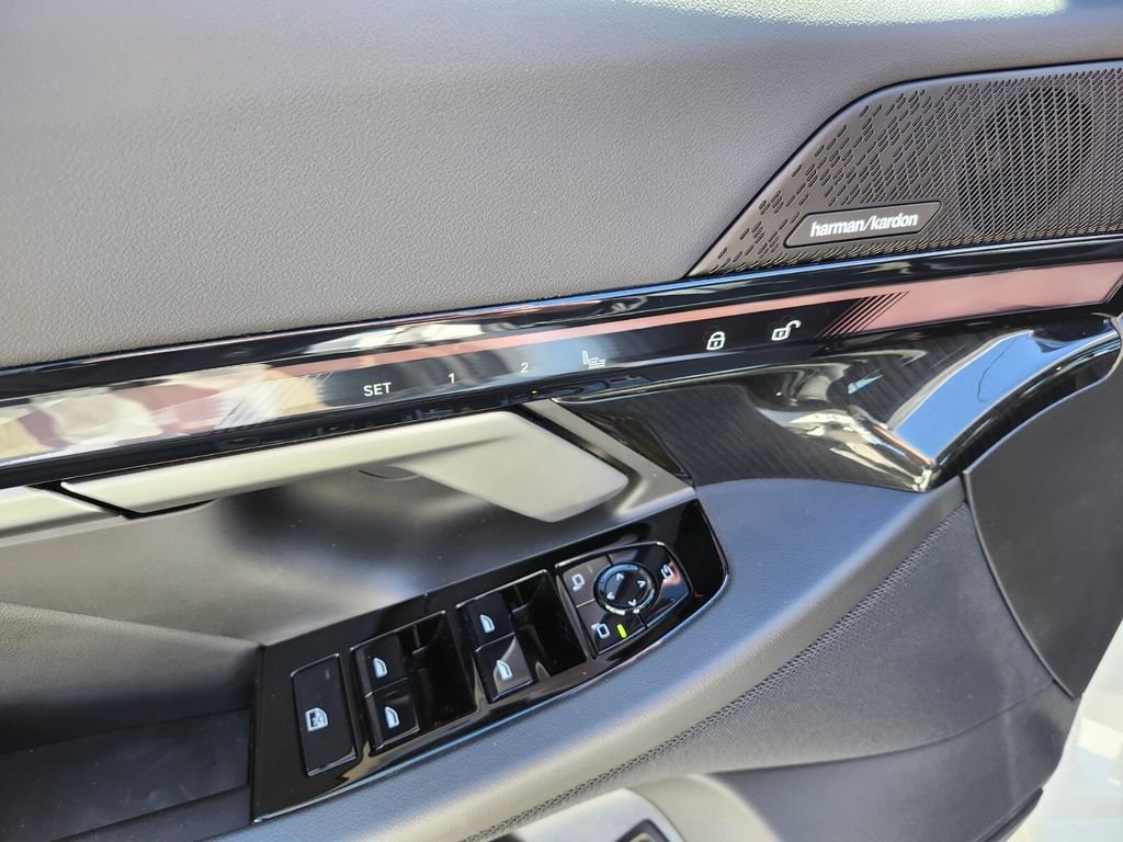2026 BMW i5 40 - Photo 17