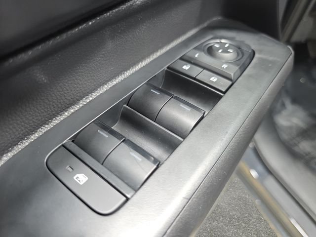 2024 Toyota Tacoma SR5 - Photo 23