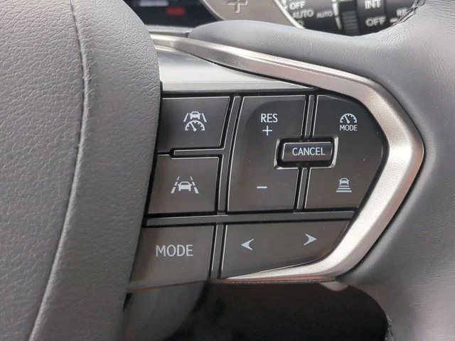 Certified Used 2025  Lexus 350 image 24