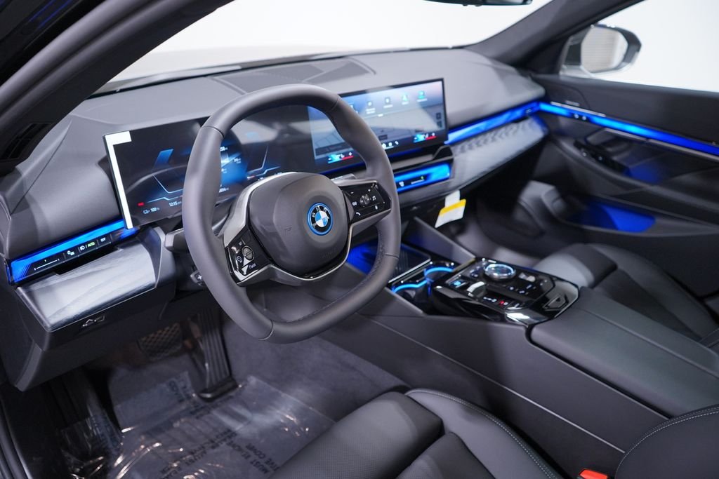 New 2027 Black Sapphire Metallic BMW eDrive40 image 6