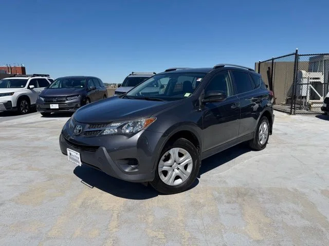 2015 Toyota RAV4 LE AWD's photo