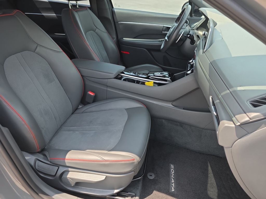 Used 2022 Hampton Gray Hyundai SEL Plus image 38