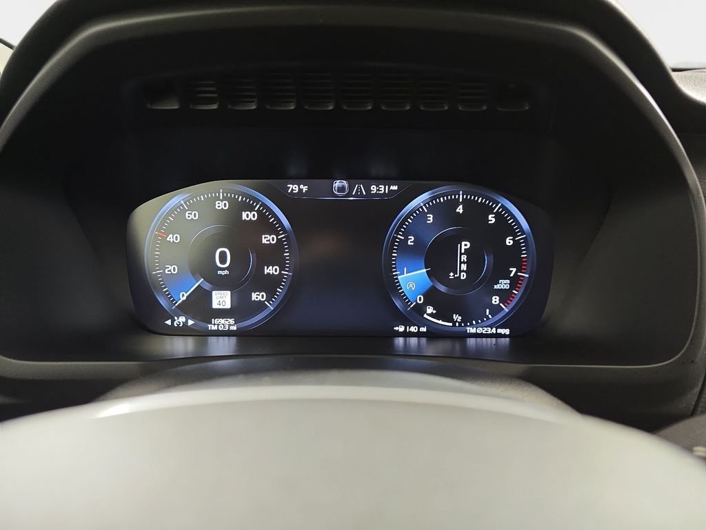 Used 2017 Bright Silver Metallic Volvo T6 Momentum image 22