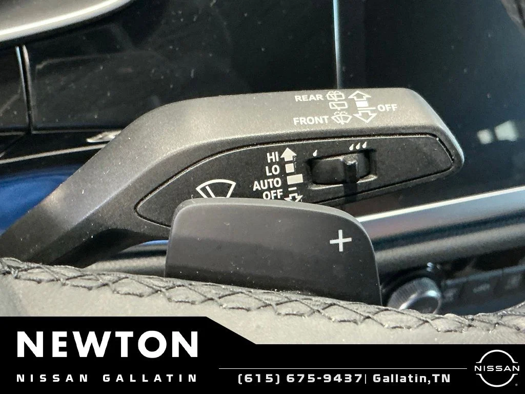 Used 2025 Arkona White Audi Premium image 42